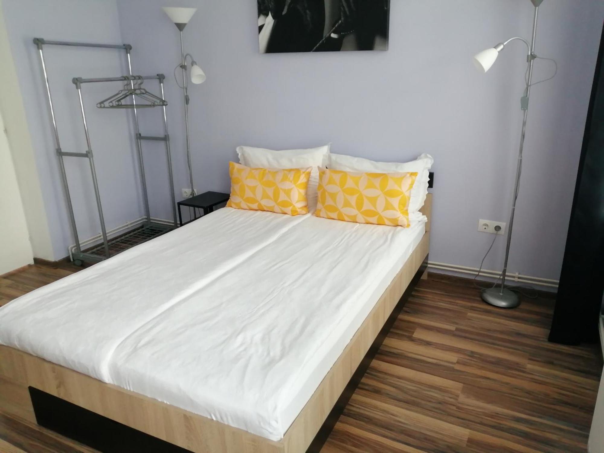 Violet House Apartment Turda Ngoại thất bức ảnh