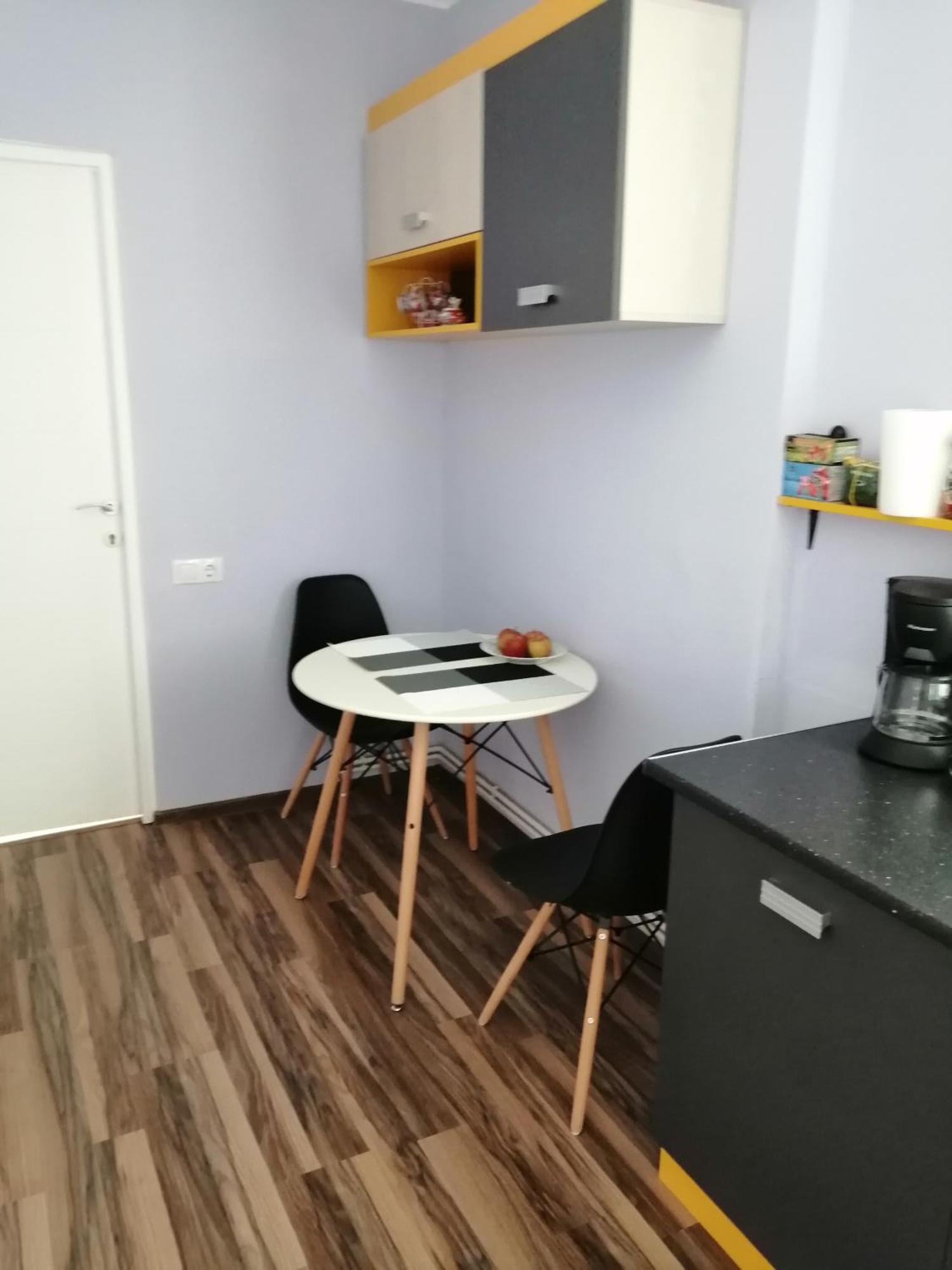Violet House Apartment Turda Ngoại thất bức ảnh