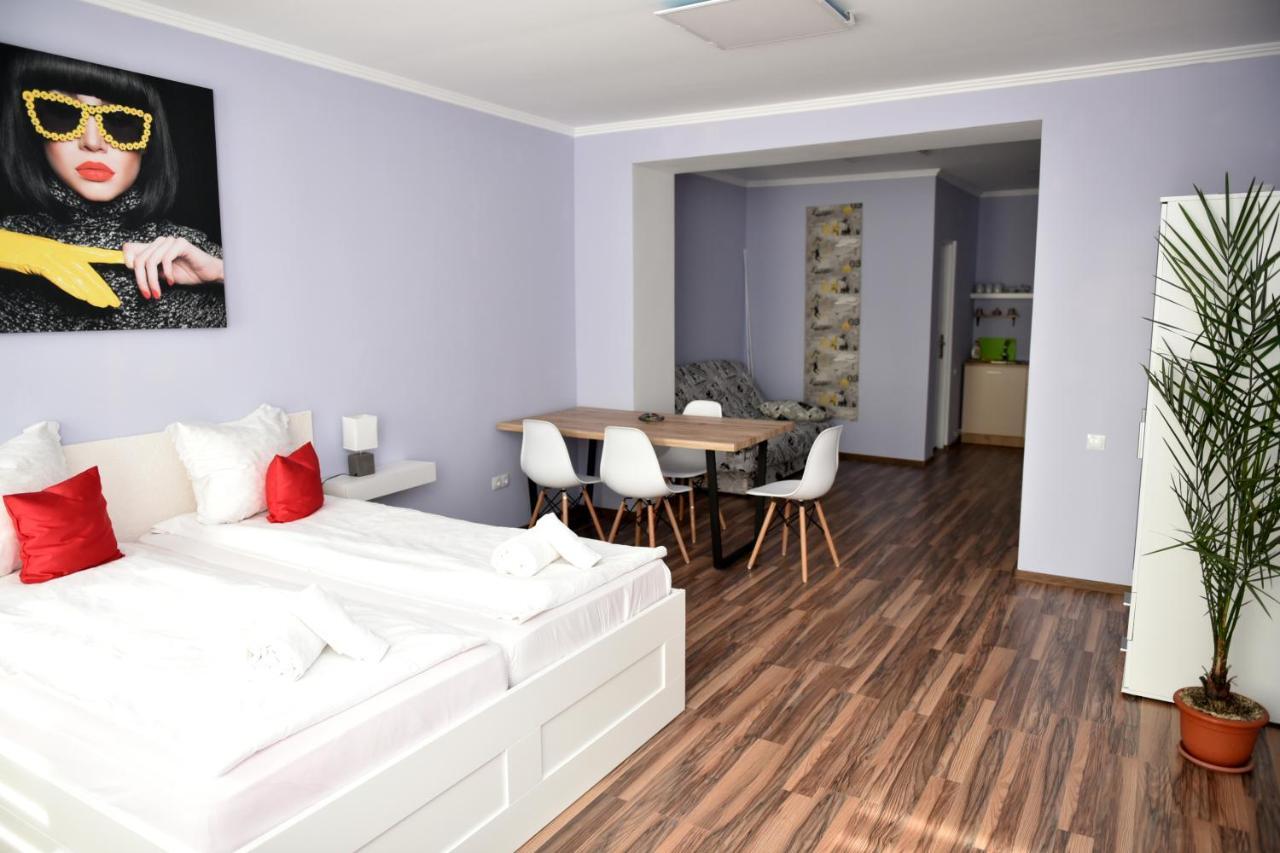 Violet House Apartment Turda Ngoại thất bức ảnh