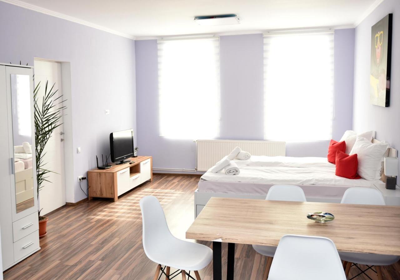 Violet House Apartment Turda Ngoại thất bức ảnh